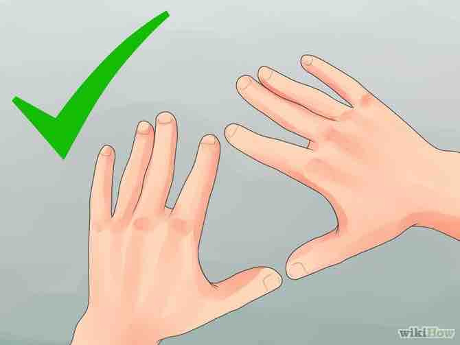 Imagen titulada Cure Severely Chapped Hands Step 5