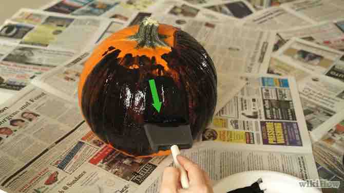 Imagen titulada Paint a Pumpkin Step 5