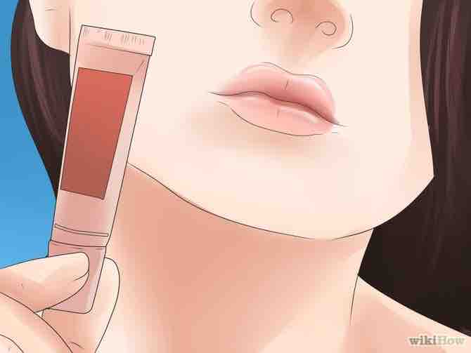 Imagen titulada Make Your Lips Pink Step 3