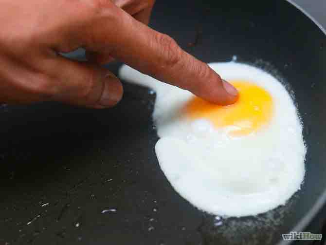 Imagen titulada Fry an Egg Step 7