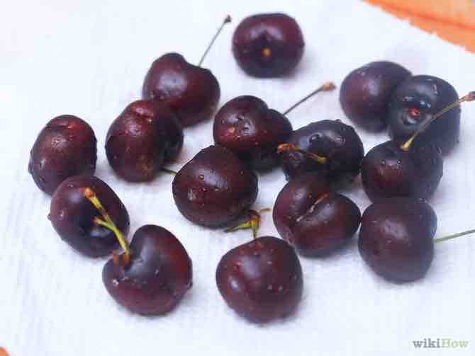 Imagen titulada Freeze Cherries Step 3