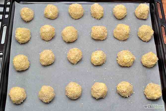 Imagen titulada Make Cheese Balls Step 4