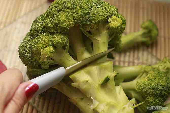 Imagen titulada Cook Broccoli Step 2