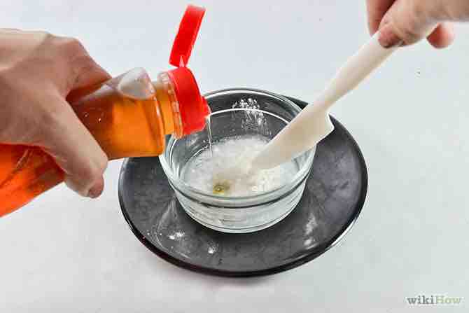 Imagen titulada Wax Eyebrows at Home (Honey and Salt Method) Step 1