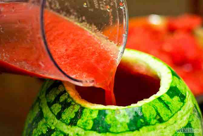 Imagen titulada Make a Watermelon Keg Step 6