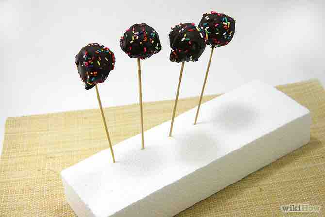 Imagen titulada Make a Cake Pop Holder Step 11