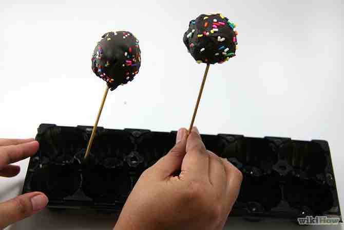 Imagen titulada Make a Cake Pop Holder Step 8