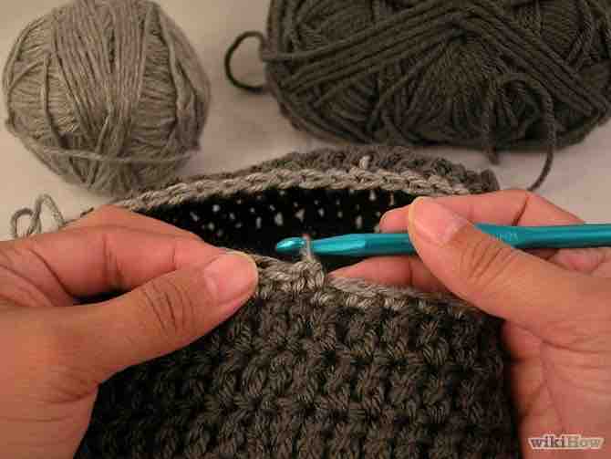 Imagen titulada Crochet a Skull Cap Step 10