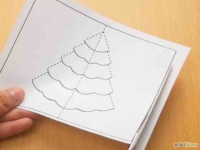 Imagen titulada Make a Christmas Tree Pop up Card (Robert Sabuda Method) Step 4