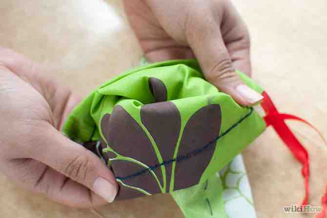 Imagen titulada Make a Coin Purse Step 7