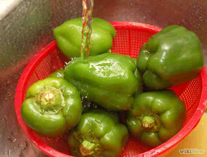 Imagen titulada Cut a Bell Pepper Step 1